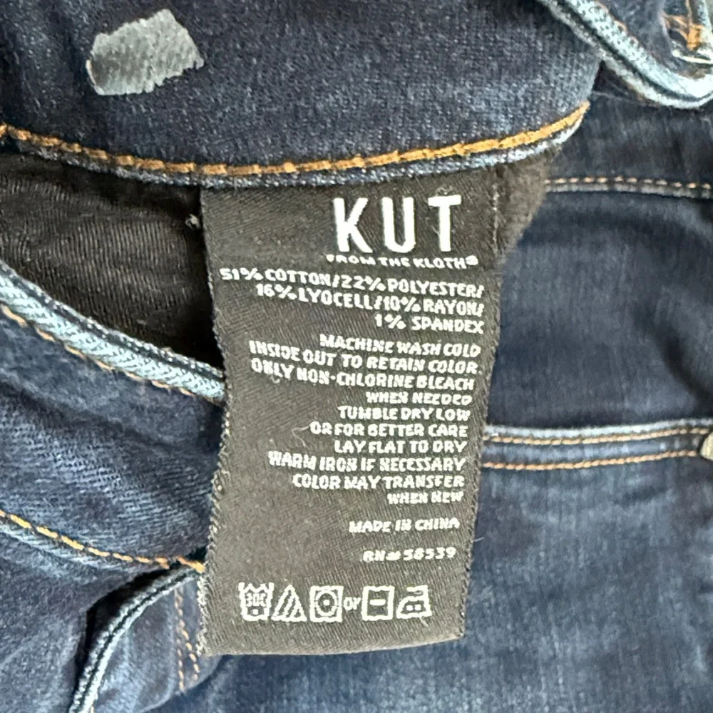 B36 Kut from the Kloth Women’s 12 Indigo Ankle Skinny Jeans with Distressed Hem - Picture 3 of 5